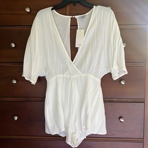 TOBI short sleeve low cut romper